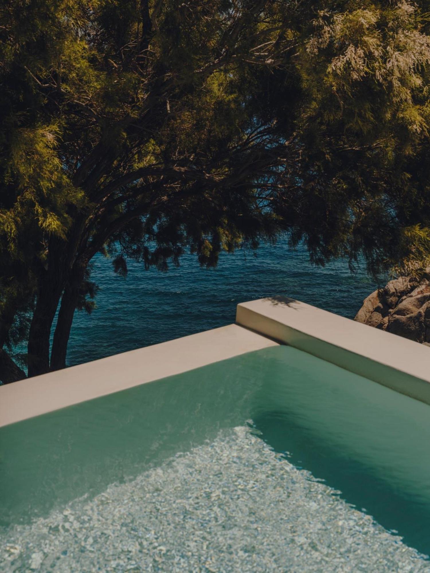 The Wild By Interni Hotel Kalafatis Exterior photo