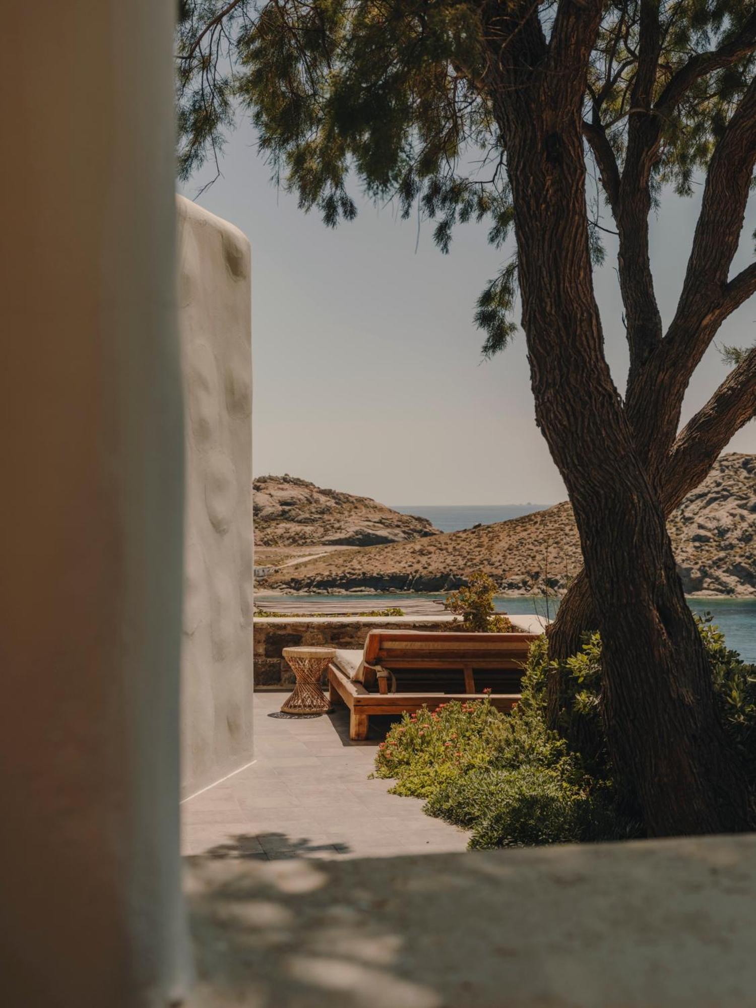 The Wild By Interni Hotel Kalafatis Exterior photo